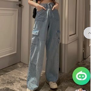 Light wash blue cargo jeans!